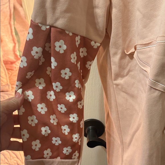 Pink Floral Star Pullover Hoodie - Picture 3 of 7